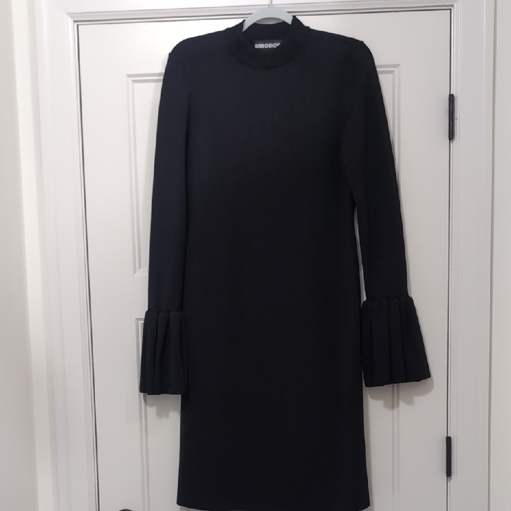 Chic Long Sleeve Black Dress